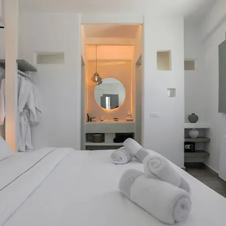 Eternity Santorini Hotell 3*