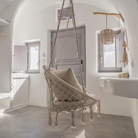 Hotel Eternity Santorini 2*