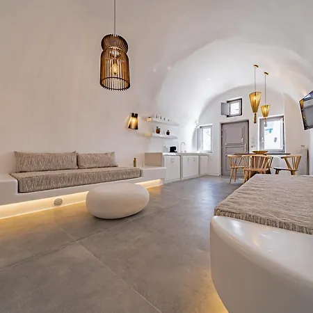 Eternity Santorini Hotel 2*
