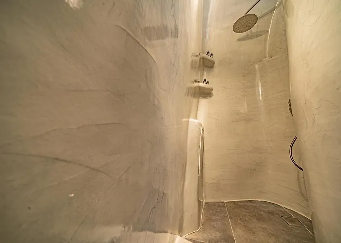 Otel Eternity Santorini Fira (Santorini)