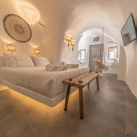 Hotel Eternity Santorini Firá