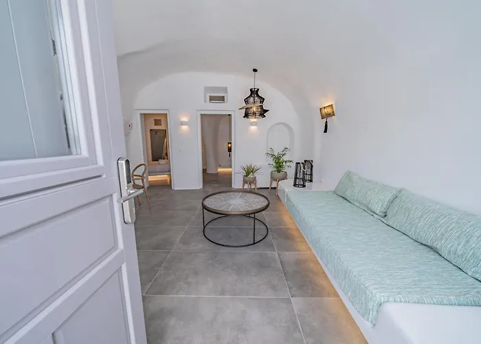 Eternity Santorini Hotel 3*